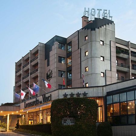 Best Western Hotel Leonardo Da Vinci Эрба Экстерьер фото