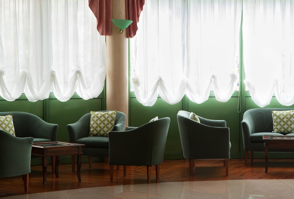 Best Western Hotel Leonardo Da Vinci Эрба Экстерьер фото